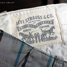 CA 美國品牌 LEVI'S 格紋 卡其短褲 32腰 一元起標無底價Q84