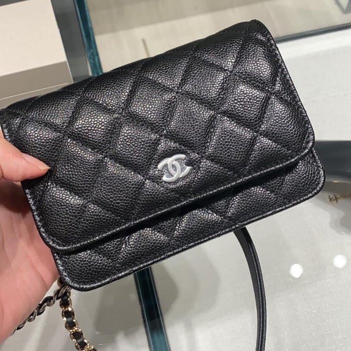 J Y Chanel woc mini 2020