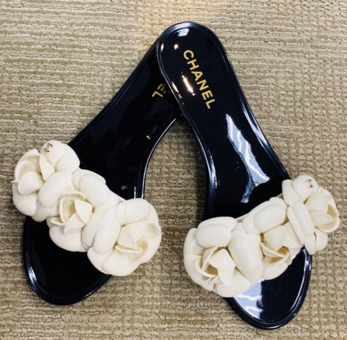 Chanel sneakers CC logo 山茶花拖鞋 38