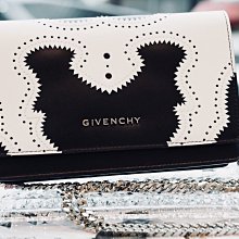 Givenchy 紀梵希 BC06250612 bow-cut bag 鐳射洞洞鍊帶肩背包 黑/白 現貨