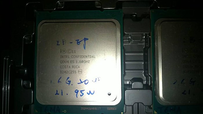 ES X79 QDU4 8核心非正式版XEON E5 V2 8C 16T 20M CPU LGA2011八核心