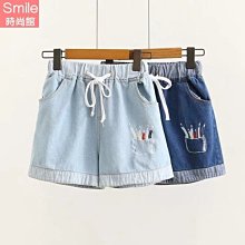 【D0915】SMILE-日系森女系彩色鉛筆刺繡圖案鬆緊腰牛仔短褲。