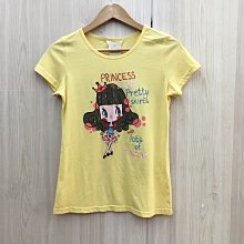 【愛莎＆嵐】 NET 女童 黃色圓領人物圖繪造型純棉短袖上衣/14 (全新) 11208 24