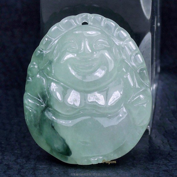 珍珠林~翡翠飄綠雙面立體雕工.歡喜彌勒佛.可當墬子或項鍊#242