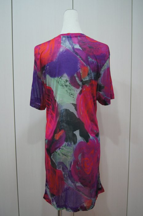 CHRISTOPHER KANE 桃紅色大紅花塗鴉T恤   原價23500     單一價   4900