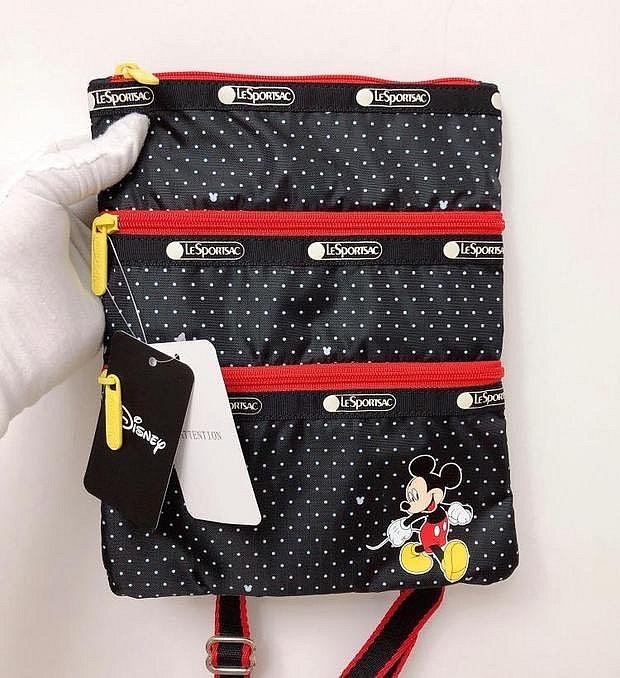 現貨直出 LeSportsac Disney 歡樂米奇 7627 小斜背包肩背包手機包零錢包 降落傘防水 多拉鍊多夾層收納空間 明星大牌同款