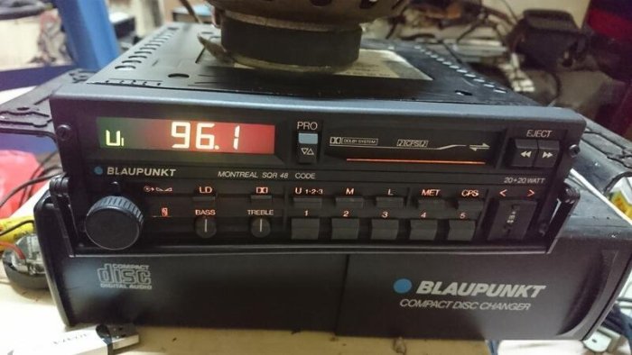 德製 BLAUPUNKT 藍點 MONTREAL SQR48 卡式主機 BMW E30 E28 E34可參考