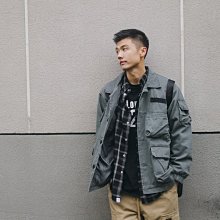 ∵ PRAY FOR FASHION ∴軍旅經典重磅定製面料直筒寬鬆工裝純色軍事改良外套多口袋工裝夾克