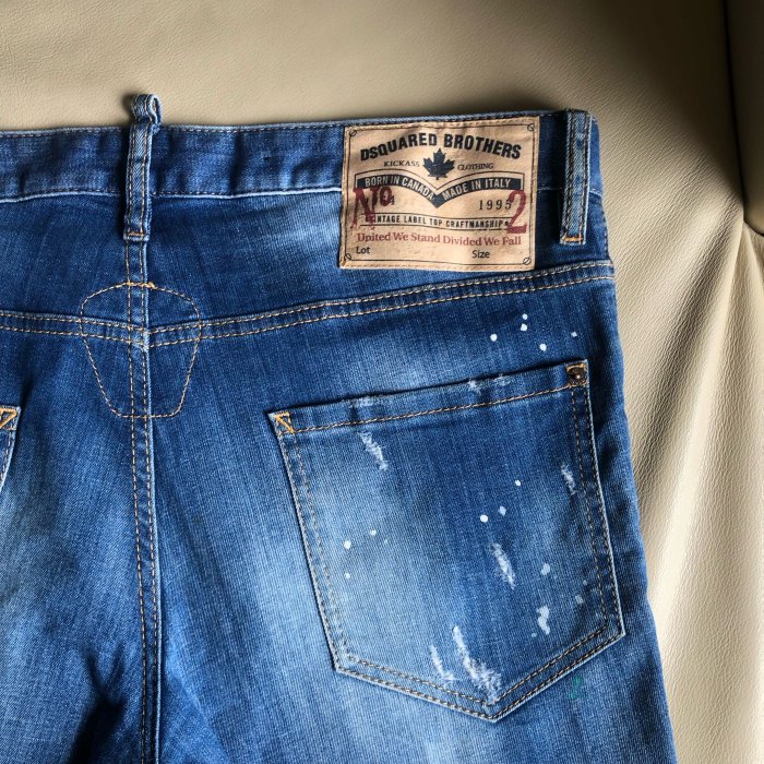 [品味人生]保證正品 Dsquared 2 D2 貼布 破損 油漆 騎士 牛仔褲 size 52 city biker jean