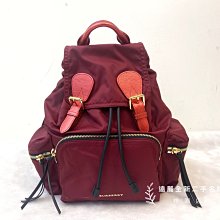 遠麗精品(桃園店) D0008 Burberry 紅尼龍拚牛皮革軍旅後背包(中)