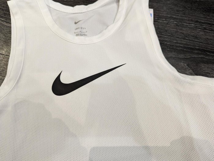 南◇2022 2月 NIKE DRY 大LOGO 運動背心 籃球衣 吊嘎 黑色 勾勾 BV9388-010 白色100