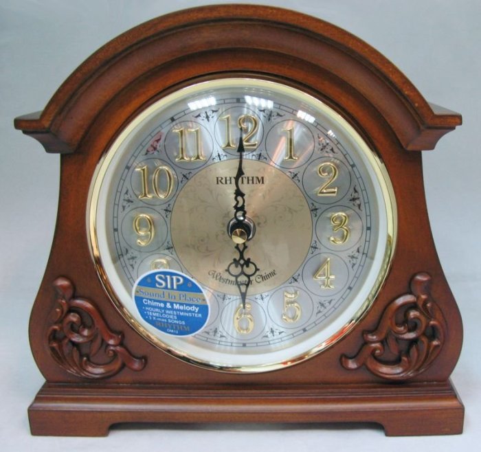 RHYTHM CLOCK 麗聲歐風精雕立體阿拉伯數字實木正點西敏寺鐘聲報時座鐘 型號：CRH260NR06【神梭鐘錶】