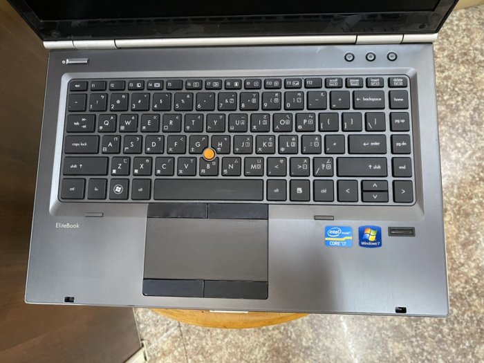 ^^華津電腦^^HP 8460W 14吋 i7筆記型電腦 i7-2620M，4G，640G 岡山可自取