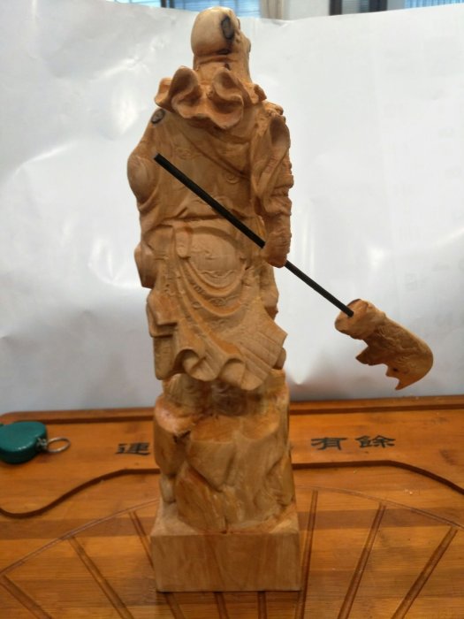 ※—緣堂※太行山崖柏關公，高36CmX長10CmX寛9Cm，僅此—結緣品，出清俗俗賣。