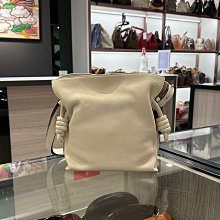 ⭐️ 香榭屋精品店 ⭐️ LOEWE Flamenco 米白色全皮金釦束口肩背包 斜背包 (XC0746)