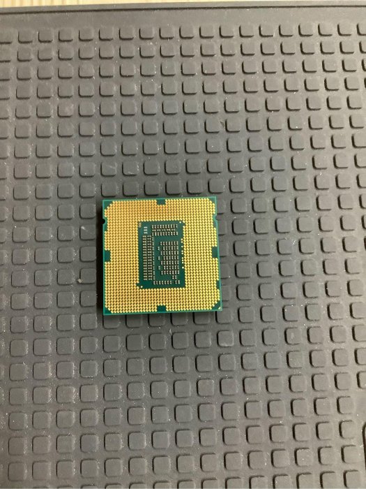 Intel Xeon E3-1230 V2 CPU LGA 1155 i7 3770 無內顯 1230V2