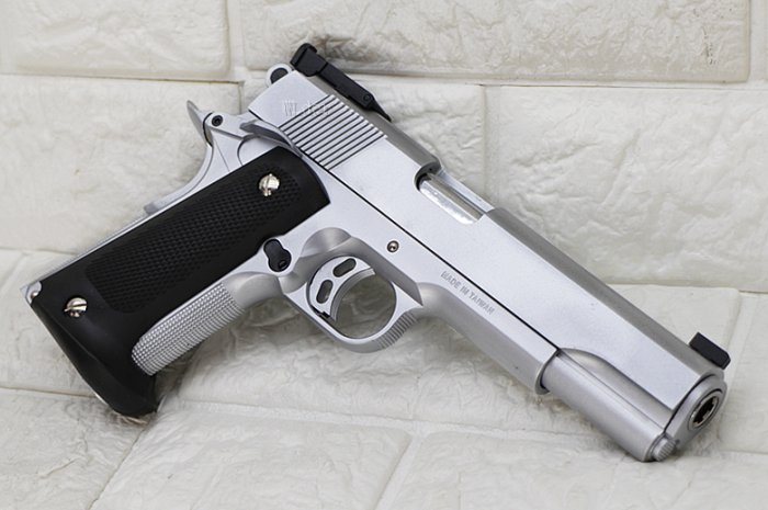 [01]KWC M1911 手槍 瓦斯槍 銀 ( 116CIH生存遊戲BB槍BB彈COLT 45手槍柯特1911玩具槍