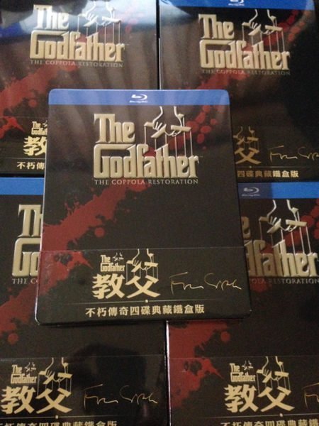 (全新未拆封)教父三部曲 The Godfather Trilogy 不朽傳奇四碟限量凹凸字鐵盒版 藍光BD(得利公司貨