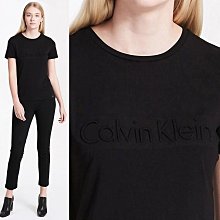 CK Calvin Klein 女 短袖T恤 凸字 小鐵片LOGO 黑 現貨