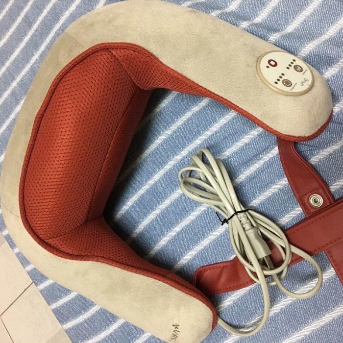 *Osim uhug 迷你肩頸按摩 os-225 按摩器 腰部按摩 酸痛 肩膀 腰痠背痛