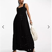 (嫻嫻屋) 英國ASOS-黑色鏤空雕花方領寬肩帶長裙長洋裝EF23