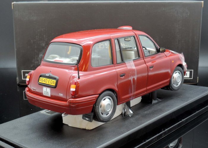 【M.A.S.H】現貨特價 SunStar 1/18 Austin TX1 London Taxi Cab 1998 紅