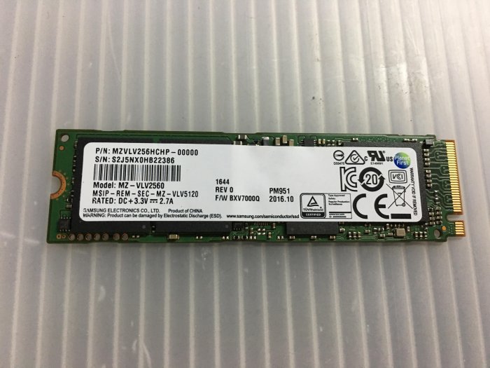 電腦雜貨店→MZVLV256HCHP 2280 M.2 256G PCI-E SSD 固態硬碟  二手良品 $500