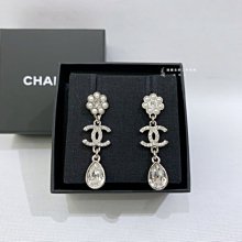 遠麗精品(板橋店)S3245 CHANEL 珍珠花雙C墜式耳環