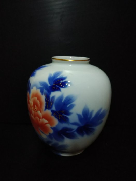 早期老件 一 日本皇室御用 老深川製 一 染付青花描金 大牡丹紋 花瓶