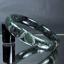 珍珠林~經典寬板圓玉鐲~A貨墨玉(內徑59.5mm, 手圍19號半) #009