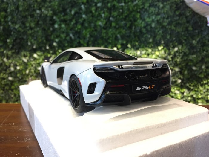 1/18 AUTOart McLaren 675LT Silica White 76046【MGM】