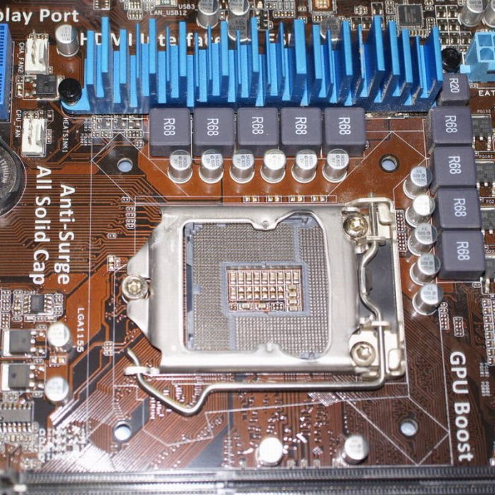 華碩 P8H77-V 主機板、1155腳位、故障板、CPU針腳完整《《 提供維修報帳用、售後不退不保 》》