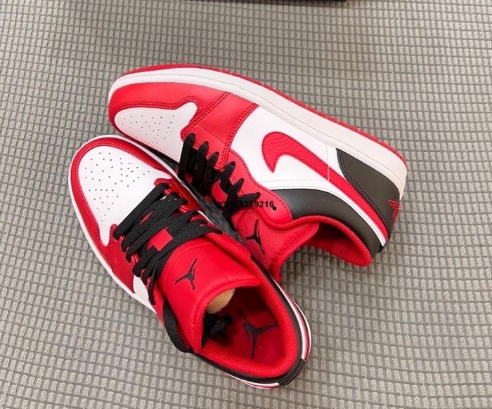 Nike Air Jordan 1 Low Bulls 芝加哥公牛 籃球鞋 553558-163