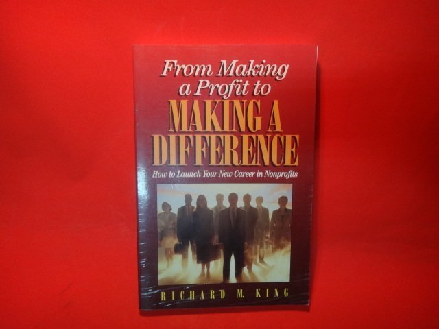 【愛悅二手書坊 05-31】From Making a Profit to Making a Difference: