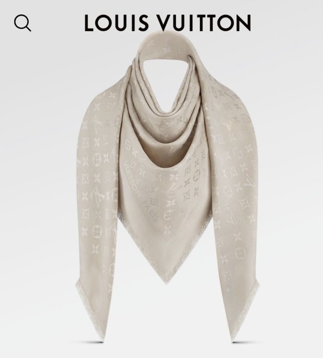 法國專櫃名牌精品 Louis Vuitton路易威登 M71336 披肩 經典珠光奶茶灰色 絲綢真絲桑蠶絲+羊毛 滿載印花經典LV原花紋 流蘇邊 圍巾圍脖大披巾