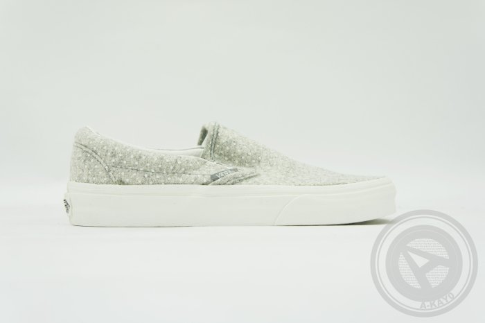 【A-KAY0】VANS 女鞋 CLASSIC SLIP ON B 灰白【VN-0A33TBLUU】