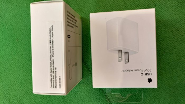 現貨iphone 12/13/14神腦公司貨/出貨含發票Apple原廠20W PD USB-C 快充頭，旅充頭