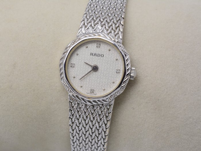 《寶萊精品》RADO 雷達表銀灰白圓型石英女子錶