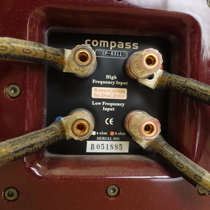 中古良品 雅瑟Usher落地喇叭Compass CP-6311酒紅色