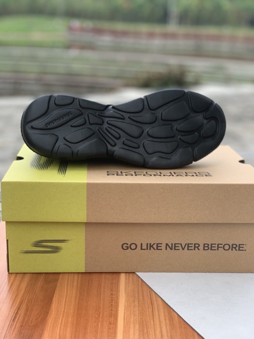 特惠款 正貨 斯凱奇/Skechers男鞋 休閒鞋 套腳鞋 輕便款 網眼 夏款 舒適透氣 緩震中底 加寬鞋楦 扁平足鞋款