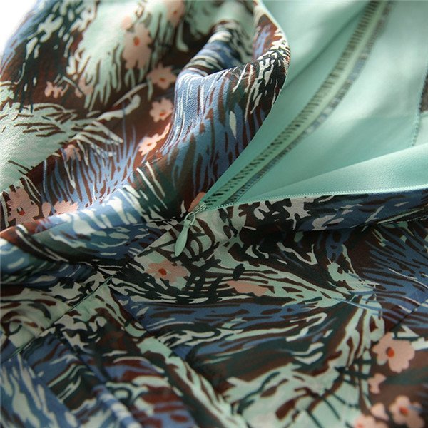 法單 SD 新款 唯美抽象油畫風 浪漫法式碎花 真絲桑蠶絲 V領風琴褶荷葉袖絲質洋裝 (U1194)