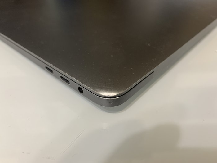 台中 2016年 MacBook Pro 15吋 i7 (2.6) 16G 512G 電池維修 太空灰 蘋果電腦