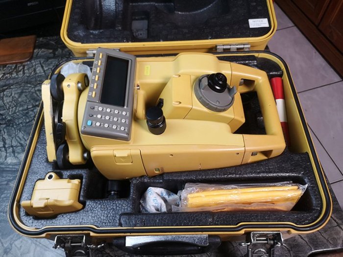 中古Topcon GTS-601 1秒全站儀 光波測距經緯儀