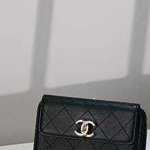 【新品直播】CHANEL 28開黑金多功能三折中夾