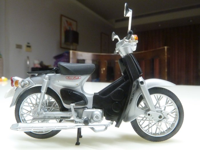 中古盒玩模型 本田Honda Super Cub 1/24 Aoshima 復古摩托車 黑銀白基本款 非1/32扭蛋款