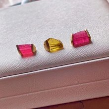 ❤妙玉生花優品購❤032515色標原石18k金鑲嵌噴砂款 寶石紅 金絲雀顏色飽和度極高 晶體超乾淨 規格約：15/10/8mm7.8G