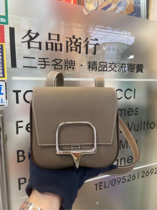 名品商行 2手名牌 HERMES 大象灰 Mini Della Cavalleria   U刻  銀釦 狀況93新 內裡有使用痕跡 請多参考圖片