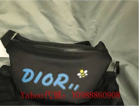 里昂二手正品  Dior Homme x Kaws 黃蜜蜂 粉字 黑色 腰包 1KWPO100YLE