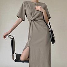 卡色現貨！韓國代購Korea 正韓 簡約設計感紐結質感開衩短袖連身裙 實拍