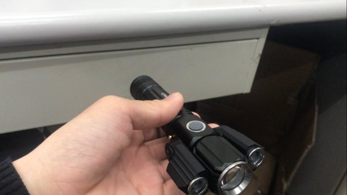 正廠 POKO-P3D L2 3LED 三頭 變型金鋼手電筒(台製保護板電池全配) 可變焦+上下旋轉+usb充電 工作燈